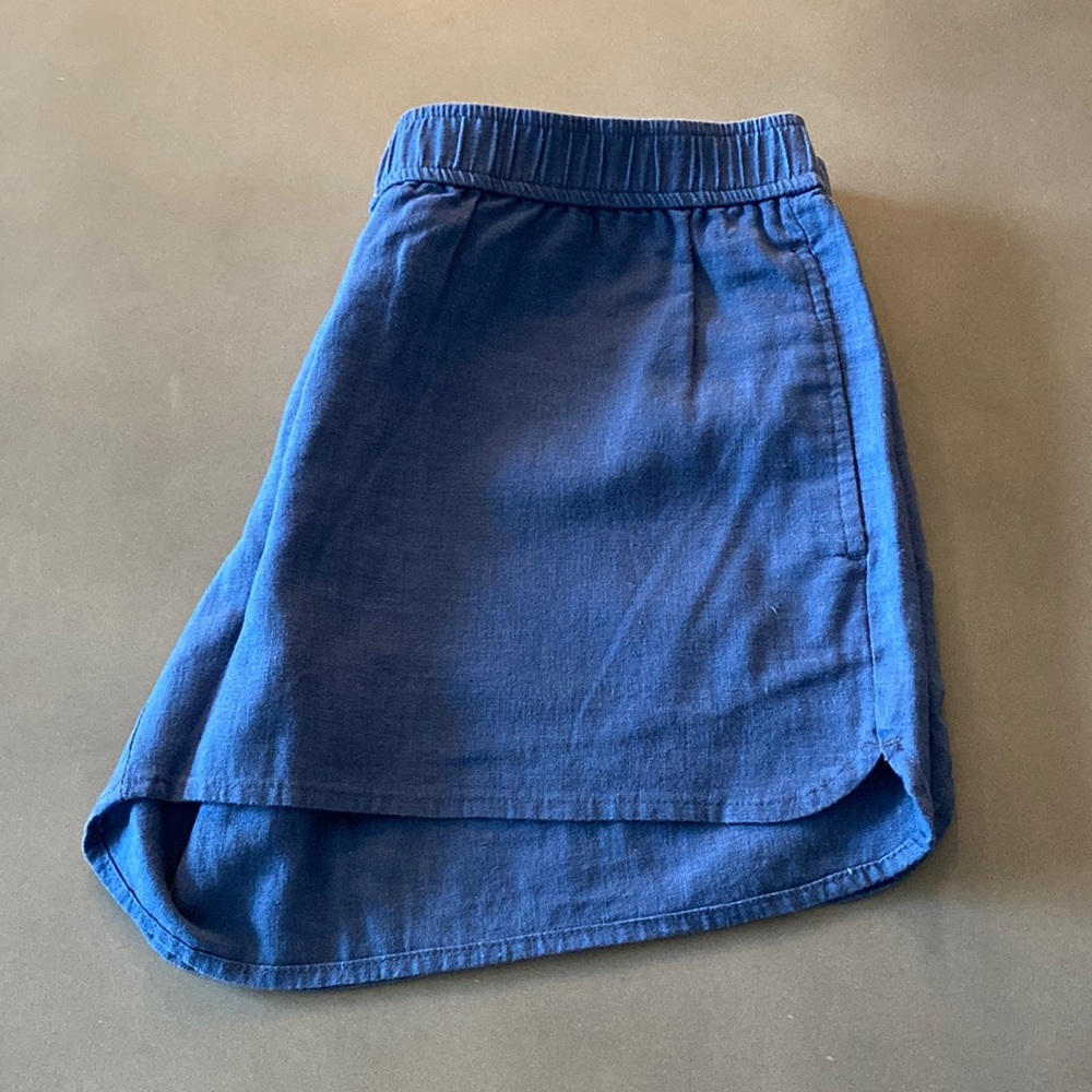 Vineyard vines blue linen shorts size XS